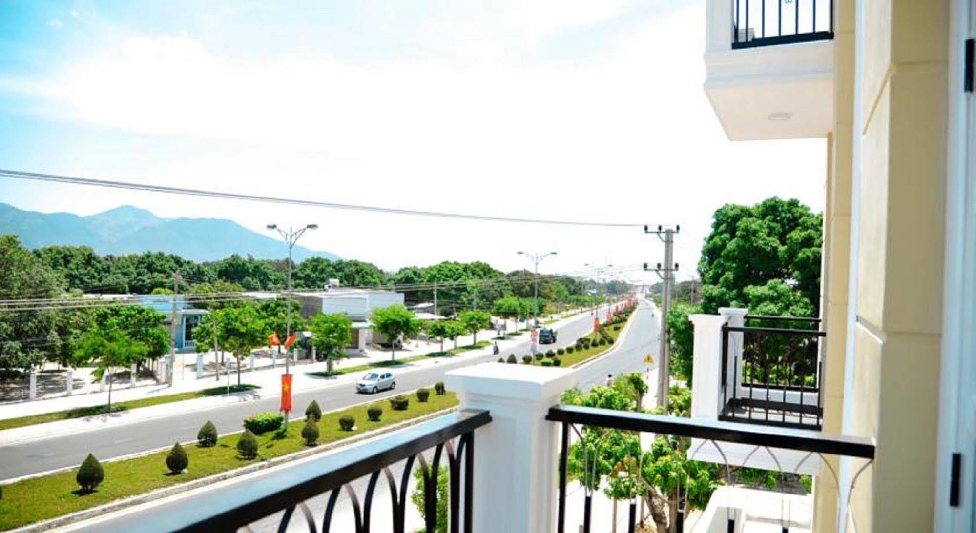 Allure Hotel Thuy Trieu Esterno foto