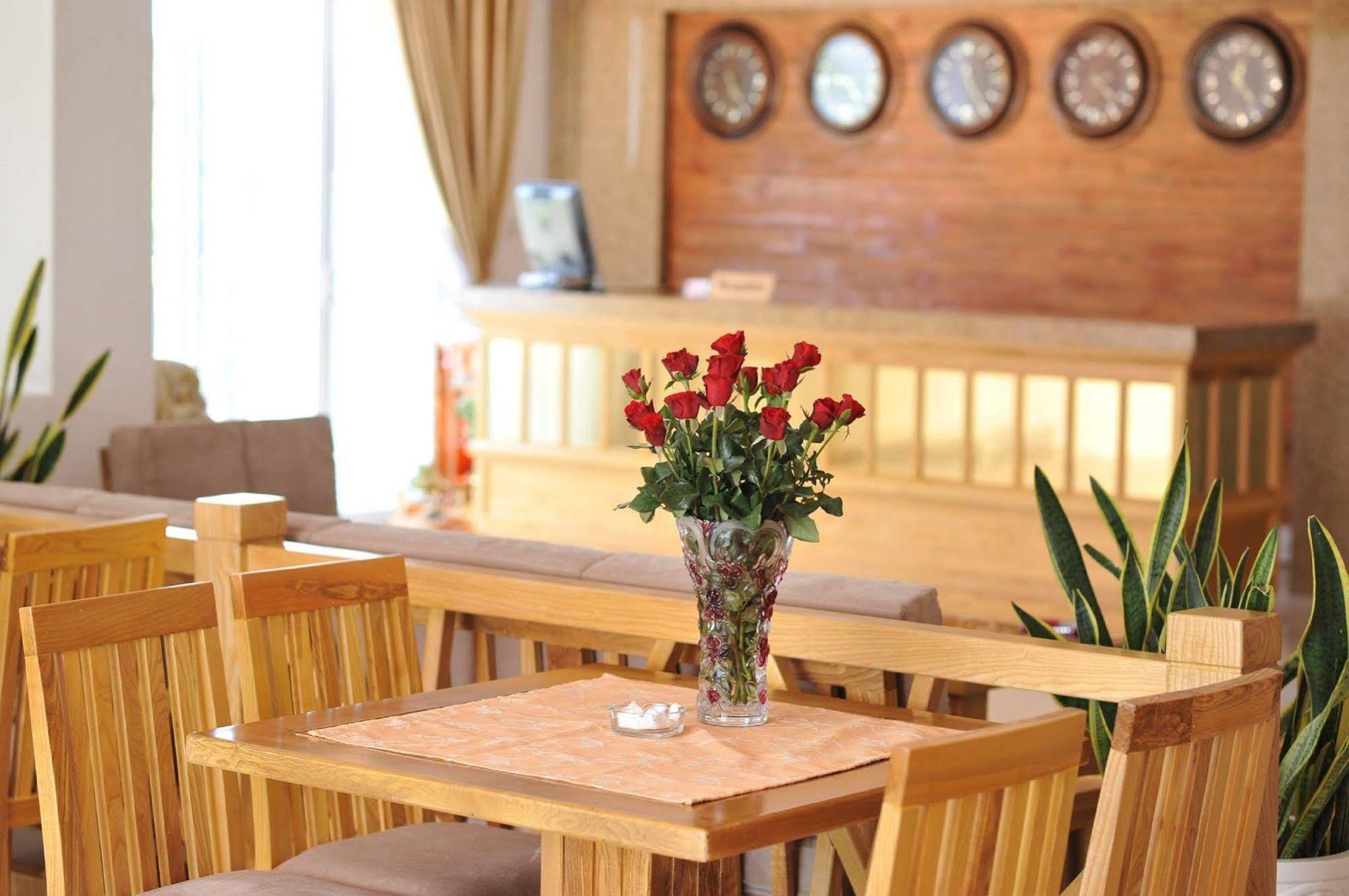 Allure Hotel Thuy Trieu Esterno foto